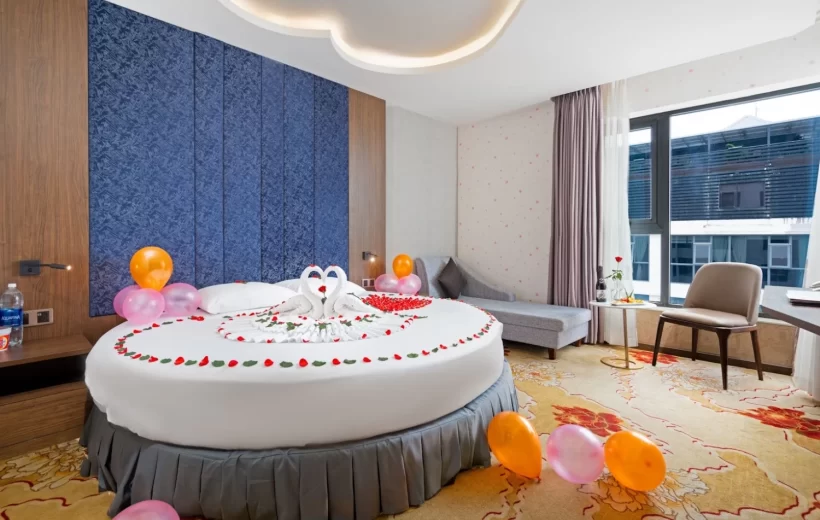Deluxe Honeymoon