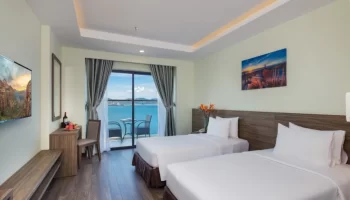 Premier And Balcony With Sea View