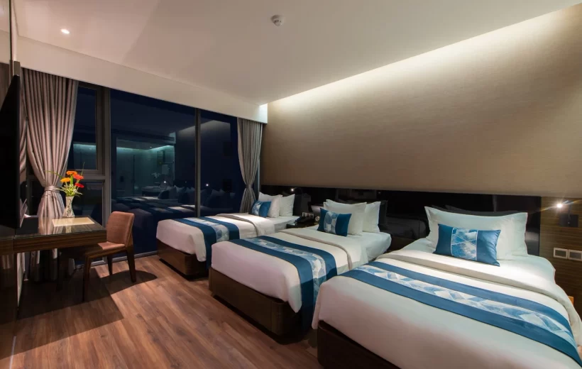 Suite Triple City View Balcony