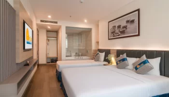 Deluxe Sea View Triple